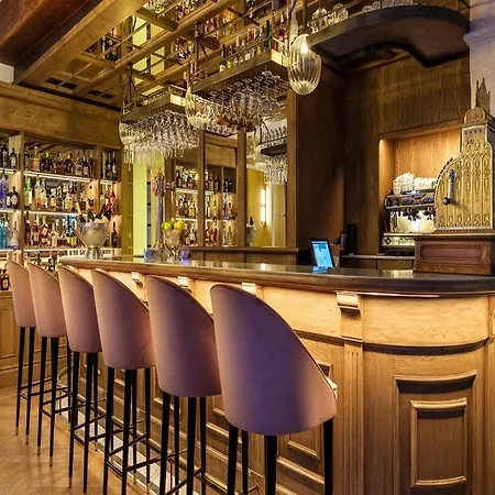 ホテル Gloria De Sant Jaume 5*